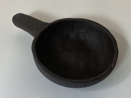 BLACK POTTERY BOWL& ONE HANDLE